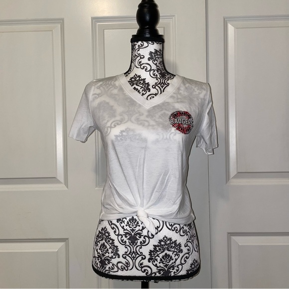 VS PINK UW Badgers crop top - Picture 2 of 5